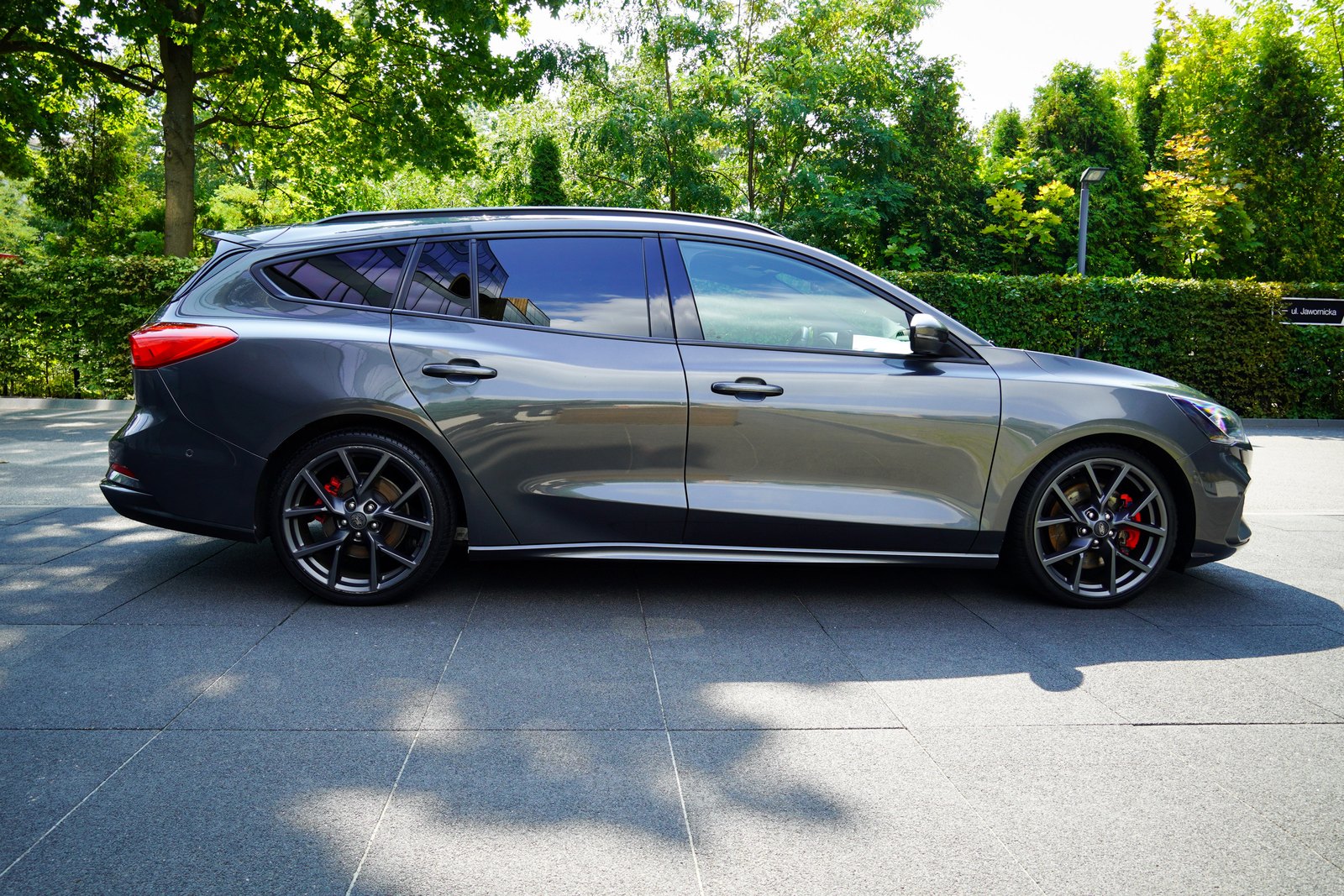 Ford Focus ST Kombi — lewy profil